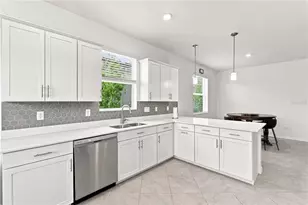 11330 Burgundy Dr, Venice, FL 34293 - Photo 30