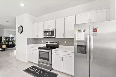 11330 Burgundy Drive, Venice, FL 34293 - Photo 10