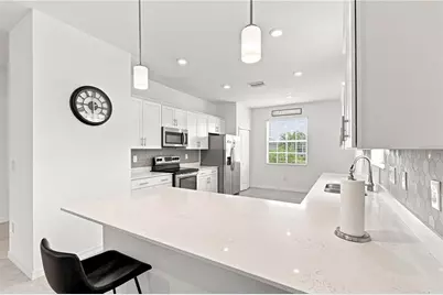 11330 Burgundy Drive, Venice, FL 34293 - Photo 8