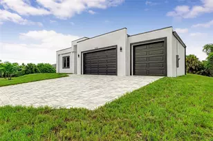 13332 Boabadilla Ln, Port Charlotte, FL 33981 - Photo 54