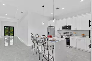 13332 Boabadilla Ln, Port Charlotte, FL 33981 - Photo 12