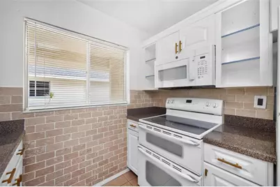 708 Tamiami Trail S #317, Venice, FL 34285 - Photo 8