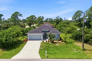 128 David Blvd, Rotonda West, FL 33947 - Photo 2