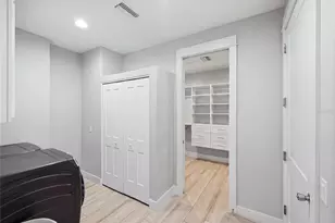 10628 McAlester Cir, Port Charlotte, FL 33981 - Photo 32