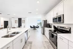 12660 Radiance Ct, Venice, FL 34293 - Photo 14