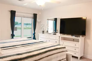 206 Antilla Dr, Rotonda West, FL 33947 - Photo 18