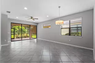 12099 Firewheel Pl, Venice, FL 34293 - Photo 8
