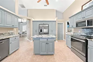 35 Long Meadow Ct, Rotonda West, FL 33947 - Photo 12