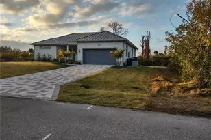1222 Underhill Cir, Port Charlotte, FL 33953 - Photo 4
