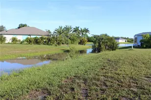 204 Antilla Dr, Rotonda West, FL 33947 - Photo 1