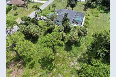 18 Pine Valley Court, Rotonda West, FL 33947 - Photo 2