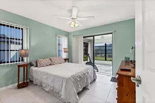 25 Bunker Ct, Rotonda West, FL 33947 - Photo 8