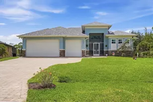 10686 Kearsarge Cir, Port Charlotte, FL 33981 - Photo 8