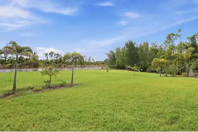 10686 Kearsarge Circle, Port Charlotte, FL 33981 - Photo 46