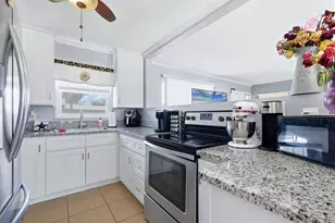 2424 Warne St, Port Charlotte, FL 33952 - Photo 12