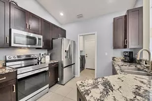 10039 Sunday Dr, Port Charlotte, FL 33981 - Photo 8