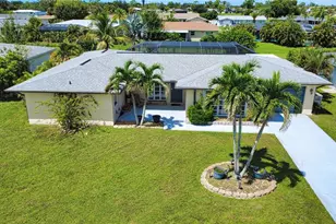 12 Golfview Rd, Rotonda West, FL 33947 - Photo 1