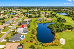 63 Clubhouse Rd, Rotonda West, FL 33947 - Photo 4