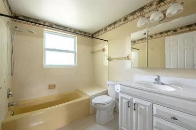631 S Broadway, Englewood, FL 34223 - Photo 22
