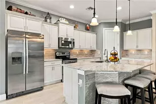 23739 Waverly Cir, Venice, FL 34293 - Photo 6