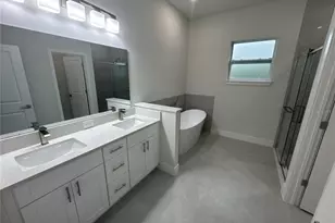 2231 Vancouver Ln, North Port, FL 34286 - Photo 12