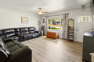 18663 Kerrville Cir, Port Charlotte, FL 33948 - Photo 8