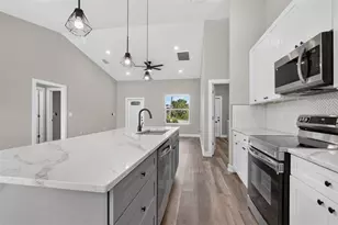 178 Green Pine Park, Rotonda West, FL 33947 - Photo 6