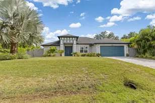 2420 Sheila Ln, North Port, FL 34286 - Photo 2