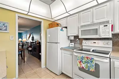 3617 Lake Bayshore Drive #401, Bradenton, FL 34205 - Photo 16