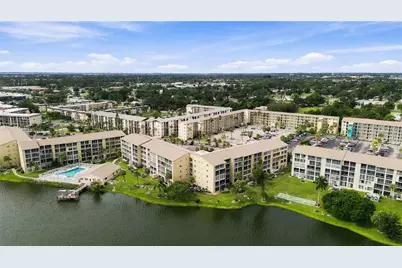 3617 Lake Bayshore Drive #401, Bradenton, FL 34205 - Photo 32