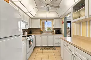 3617 Lake Bayshore Dr, Bradenton, FL 34205 - Photo 14