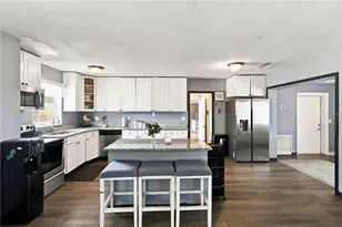 801 51st Ave S, Saint Petersburg, FL 33705 - Photo 4