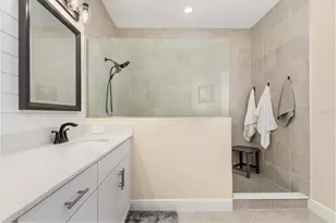 17640 Boracay Ct, Venice, FL 34293 - Photo 22