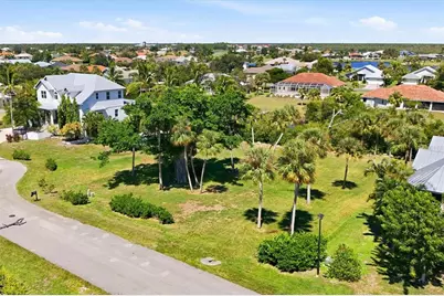 10060 Creekside Drive, Placida, FL 33946 - Photo 8