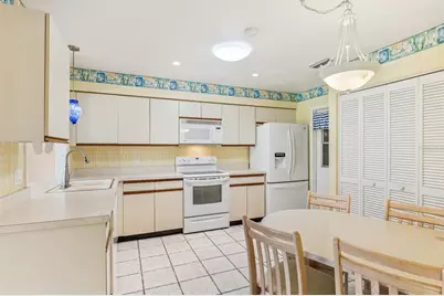 603 Bramblewood Lane #184, Englewood, FL 34223 - Photo 10