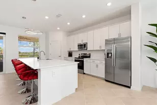 17700 Boracay Ct, Venice, FL 34293 - Photo 8
