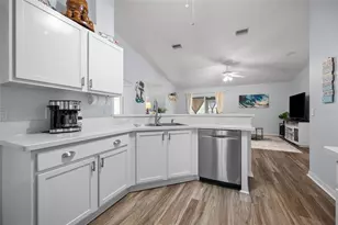 6279 Coliseum Blvd, Port Charlotte, FL 33981 - Photo 8