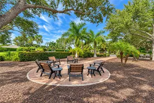 10055 Links Ln, Rotonda West, FL 33947 - Photo 4
