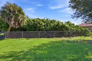 8069 Burwell Cir, Port Charlotte, FL 33981 - Photo 32