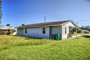 493 Dorchester St, Port Charlotte, FL 33954 - Photo 4