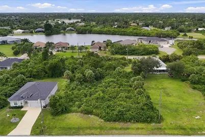173 Wright Drive, Rotonda West, FL 33947 - Photo 2