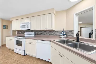 21 Oakwood Drive N #21, Englewood, FL 34223 - Photo 22