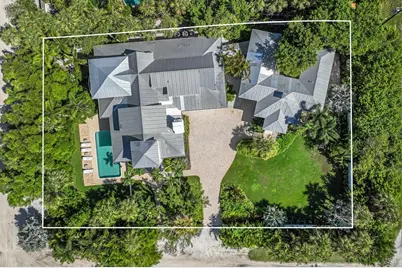 2021 20th Street W, Boca Grande, FL 33921 - Photo 4