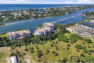 11120 Hacienda Del Mar Boulevard #F206, Placida, FL 33946 - Photo 4