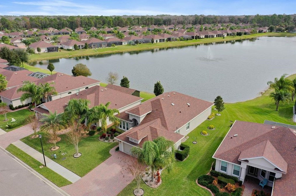 18 Arena Lake Dr, Palm Coast, FL 32137