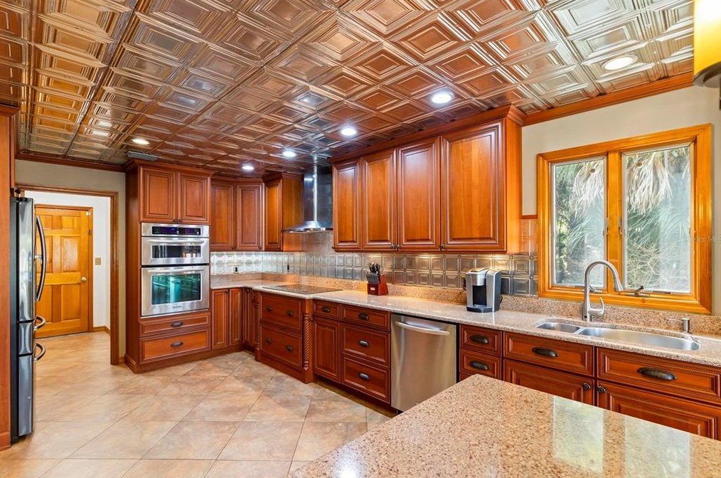 5 Crazy Horse Ct, Palm Coast FL  32137-9009 exterior