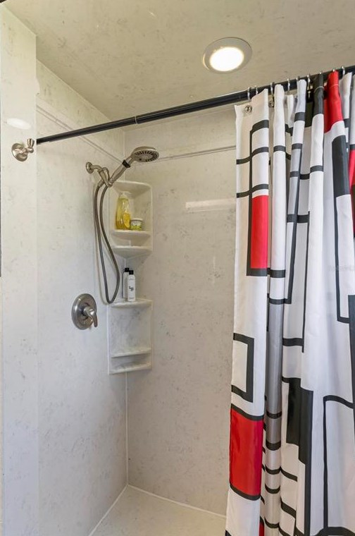 5 Crazy Horse Ct, Palm Coast FL  32137-9009 exterior