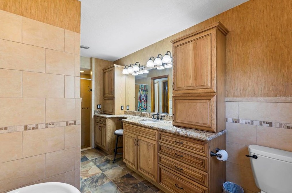 5 Crazy Horse Ct, Palm Coast FL  32137-9009 exterior