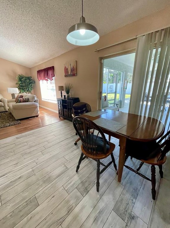 20 Poinciana Ln, Palm Coast FL  32164-6771 exterior