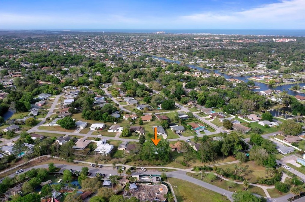 8 Ferdinand Ln, Palm Coast FL  32137-8201 exterior